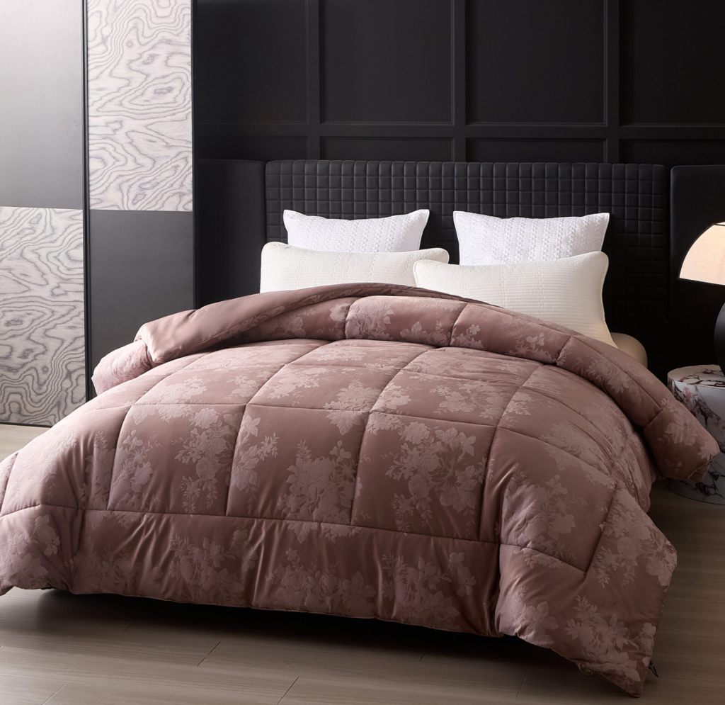 Cordelia (Amethyst) Comforter