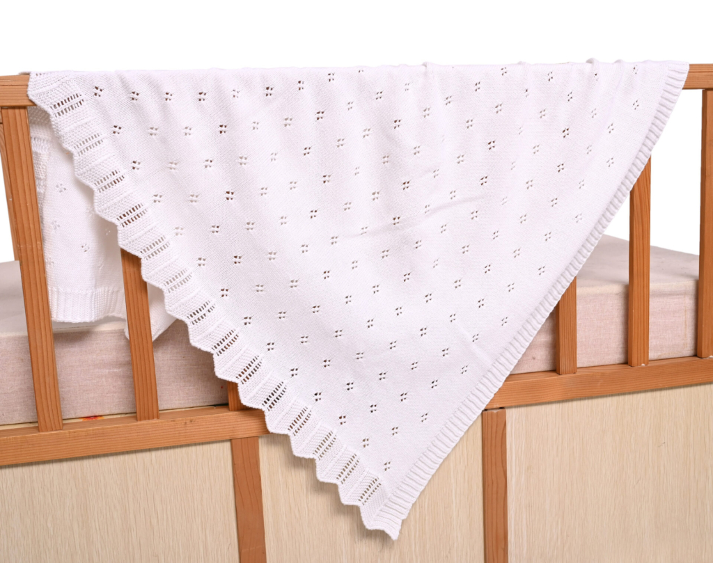 Bunny/Toy (Ivory) 80x100  Baby blanket with toy